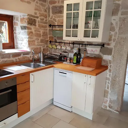 House Delma Villa