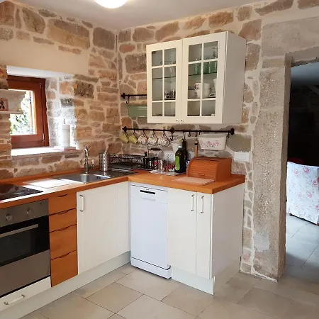 House Delma
