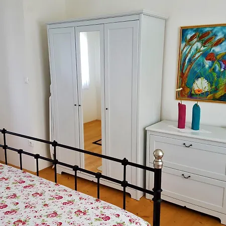 House Delma Pazin