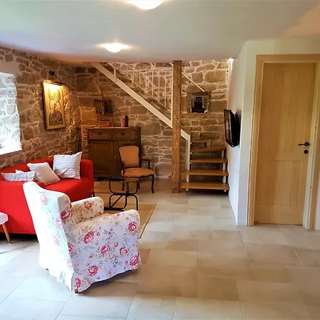 House Delma Villa