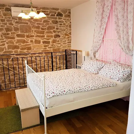 Villa House Delma *