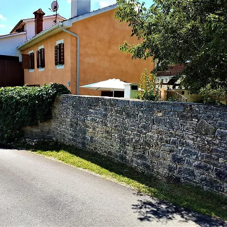 House Delma Villa